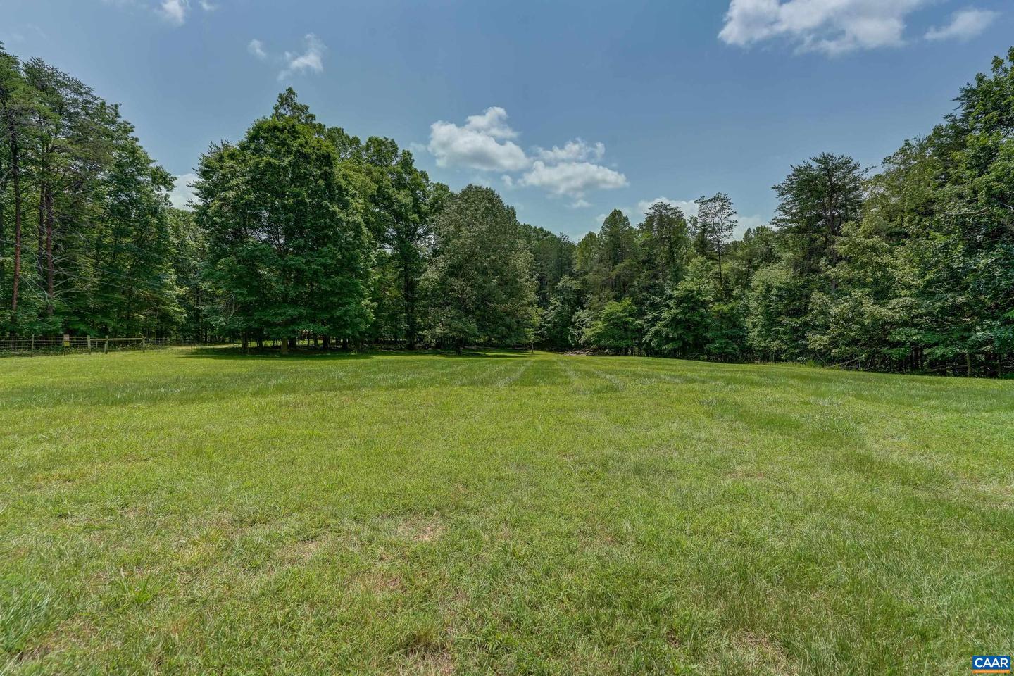 1505 RUNNING DEER DR, KESWICK, Virginia 22947, 3 Bedrooms Bedrooms, ,4 BathroomsBathrooms,Residential,For sale,1505 RUNNING DEER DR,665658 MLS # 665658