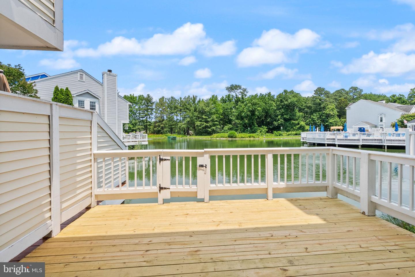 3342 LAKESIDE VIEW DR #4-2, FALLS CHURCH, Virginia 22041, 2 Bedrooms Bedrooms, ,2 BathroomsBathrooms,Residential,For sale,3342 LAKESIDE VIEW DR #4-2,VAFX2247044 MLS # VAFX2247044