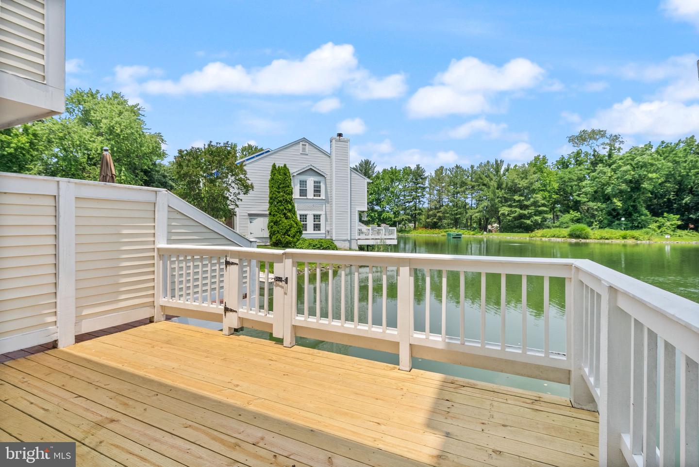 3342 LAKESIDE VIEW DR #4-2, FALLS CHURCH, Virginia 22041, 2 Bedrooms Bedrooms, ,2 BathroomsBathrooms,Residential,For sale,3342 LAKESIDE VIEW DR #4-2,VAFX2247044 MLS # VAFX2247044