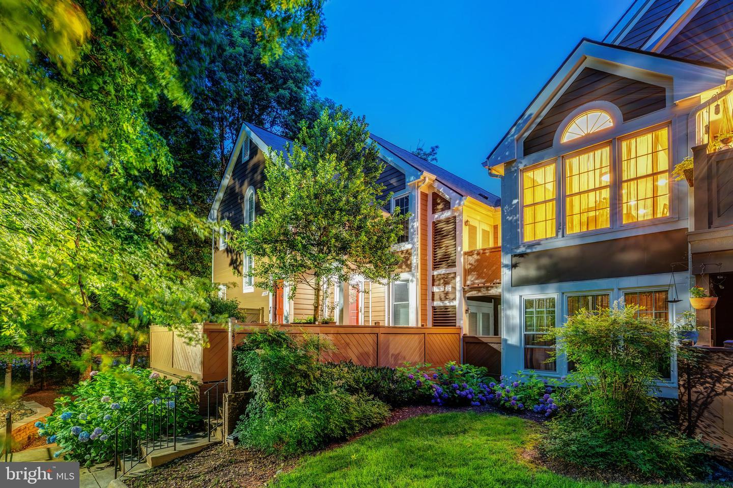 1416 CHURCH HILL PL, RESTON, Virginia 20194, 2 Bedrooms Bedrooms, ,1 BathroomBathrooms,Residential,For sale,1416 CHURCH HILL PL,VAFX2247052 MLS # VAFX2247052