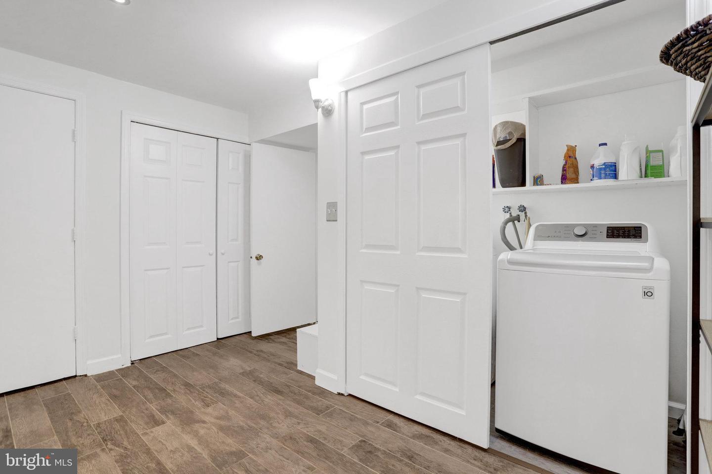 8108 RHODELL LN, SPRINGFIELD, Virginia 22153, 4 Bedrooms Bedrooms, ,3 BathroomsBathrooms,Residential,For sale,8108 RHODELL LN,VAFX2247058 MLS # VAFX2247058
