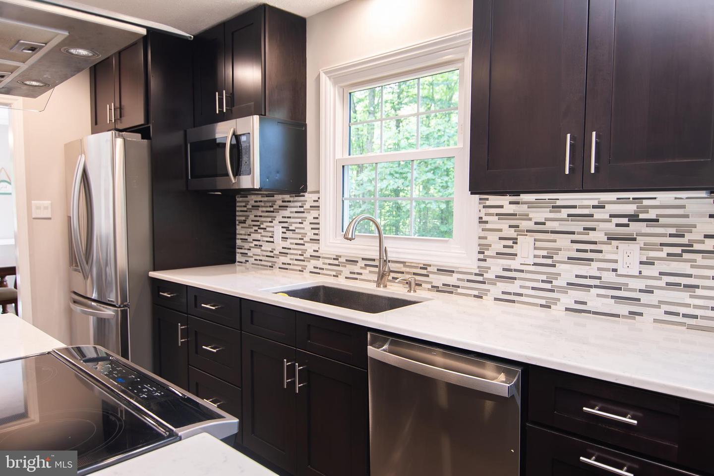 6309 EMBER CT, MANASSAS, Virginia 20112, 4 Bedrooms Bedrooms, ,3 BathroomsBathrooms,Residential,For sale,6309 EMBER CT,VAPW2096912 MLS # VAPW2096912