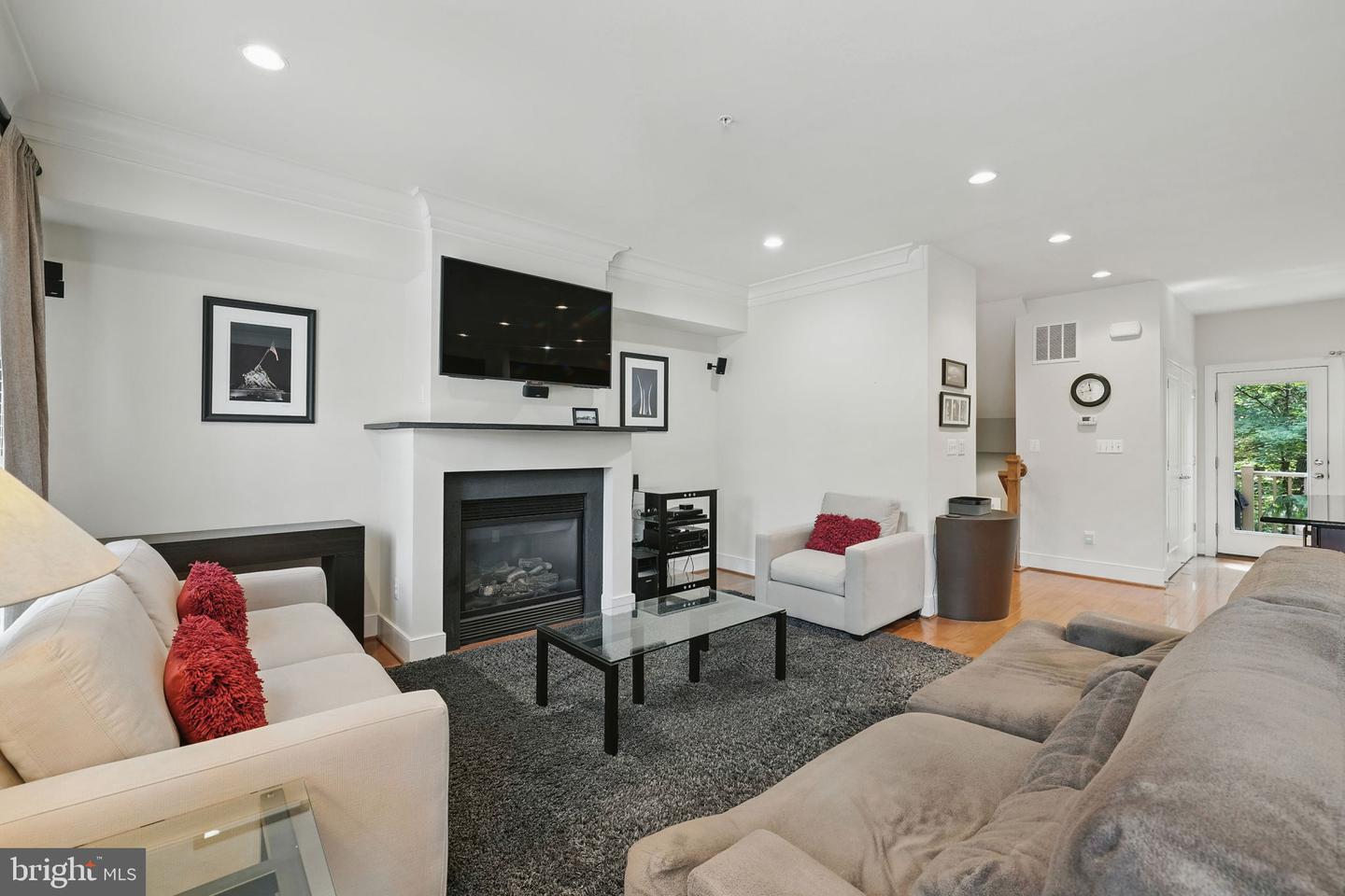 4109 HALSTED ST, FAIRFAX, Virginia 22033, 3 Bedrooms Bedrooms, ,3 BathroomsBathrooms,Residential,For sale,4109 HALSTED ST,VAFX2247080 MLS # VAFX2247080
