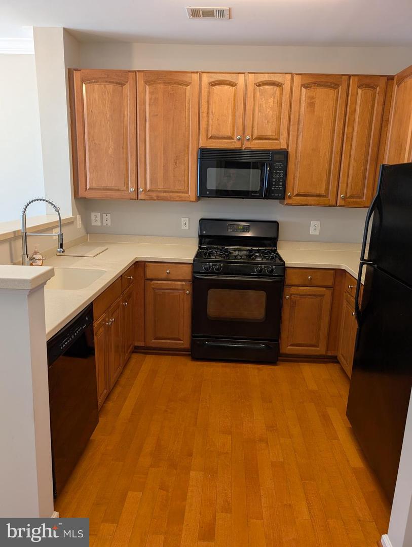 12001 MARKET ST #340, RESTON, Virginia 20190, 2 Bedrooms Bedrooms, ,2 BathroomsBathrooms,Residential,For sale,12001 MARKET ST #340,VAFX2247086 MLS # VAFX2247086