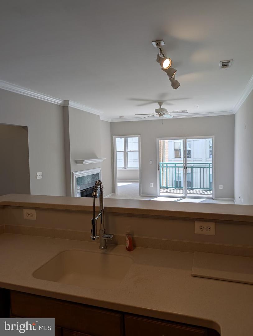 12001 MARKET ST #340, RESTON, Virginia 20190, 2 Bedrooms Bedrooms, ,2 BathroomsBathrooms,Residential,For sale,12001 MARKET ST #340,VAFX2247086 MLS # VAFX2247086