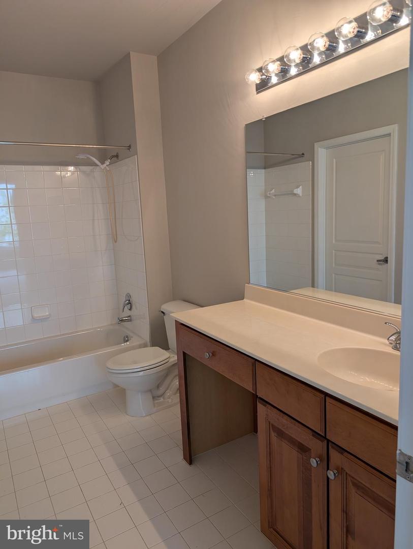 12001 MARKET ST #340, RESTON, Virginia 20190, 2 Bedrooms Bedrooms, ,2 BathroomsBathrooms,Residential,For sale,12001 MARKET ST #340,VAFX2247086 MLS # VAFX2247086