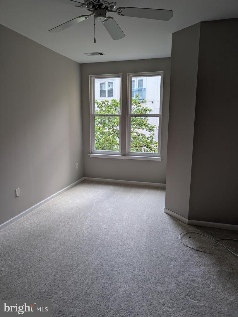 12001 MARKET ST #340, RESTON, Virginia 20190, 2 Bedrooms Bedrooms, ,2 BathroomsBathrooms,Residential,For sale,12001 MARKET ST #340,VAFX2247086 MLS # VAFX2247086