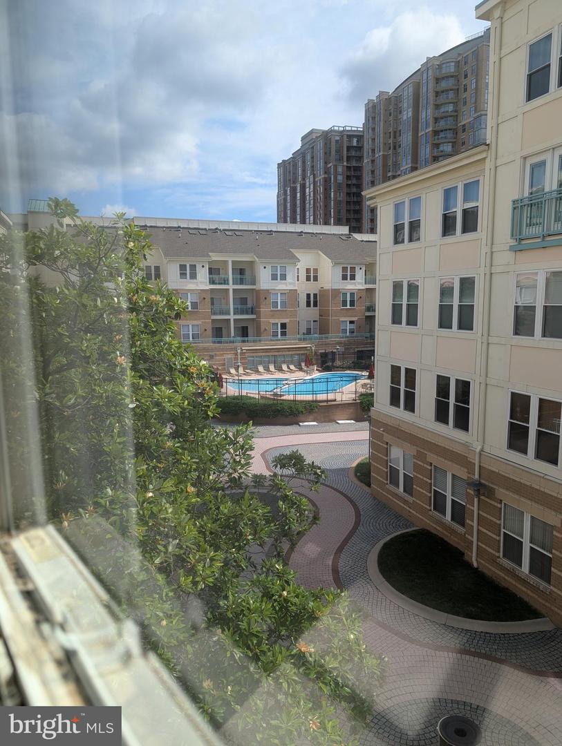12001 MARKET ST #340, RESTON, Virginia 20190, 2 Bedrooms Bedrooms, ,2 BathroomsBathrooms,Residential,For sale,12001 MARKET ST #340,VAFX2247086 MLS # VAFX2247086