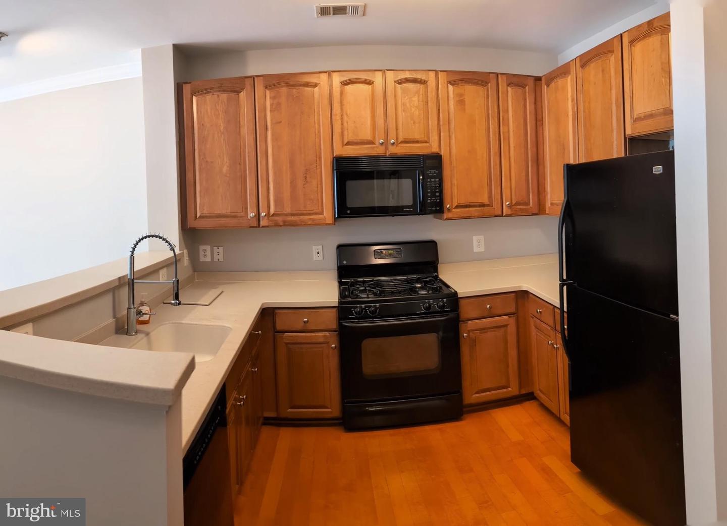 12001 MARKET ST #340, RESTON, Virginia 20190, 2 Bedrooms Bedrooms, ,2 BathroomsBathrooms,Residential,For sale,12001 MARKET ST #340,VAFX2247086 MLS # VAFX2247086
