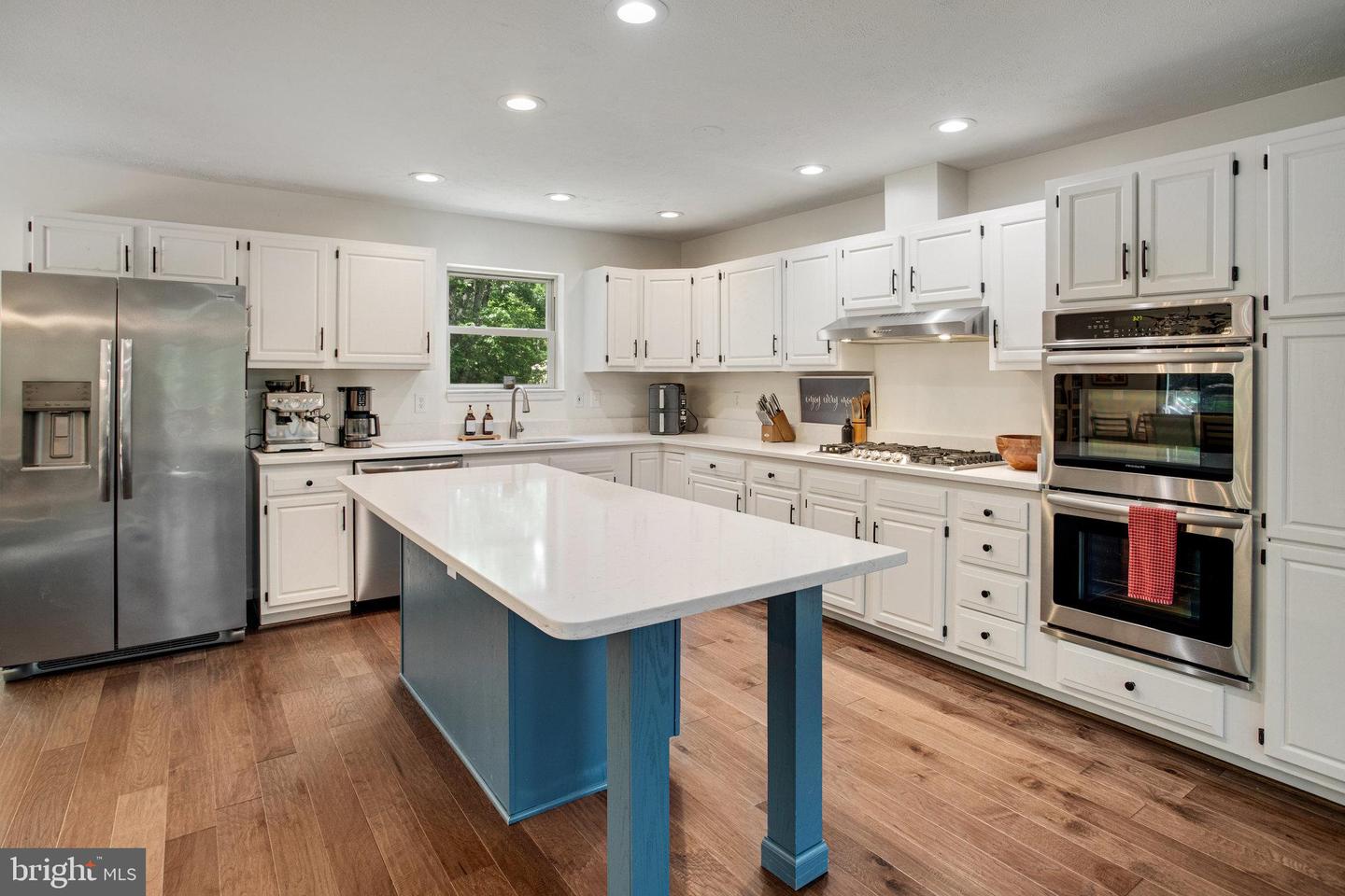 5171 SANDY STONE LN, BROAD RUN, Virginia 20137, 4 Bedrooms Bedrooms, 8 Rooms Rooms,3 BathroomsBathrooms,Residential,For sale,5171 SANDY STONE LN,VAFQ2017026 MLS # VAFQ2017026