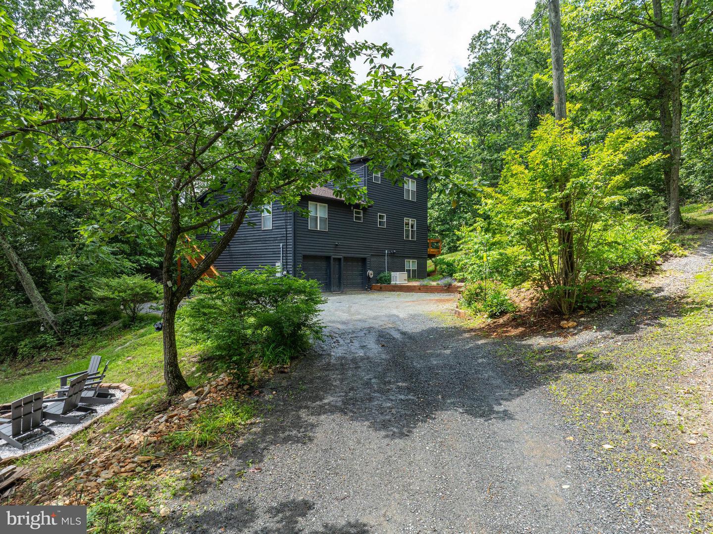 5171 SANDY STONE LN, BROAD RUN, Virginia 20137, 4 Bedrooms Bedrooms, 8 Rooms Rooms,3 BathroomsBathrooms,Residential,For sale,5171 SANDY STONE LN,VAFQ2017026 MLS # VAFQ2017026