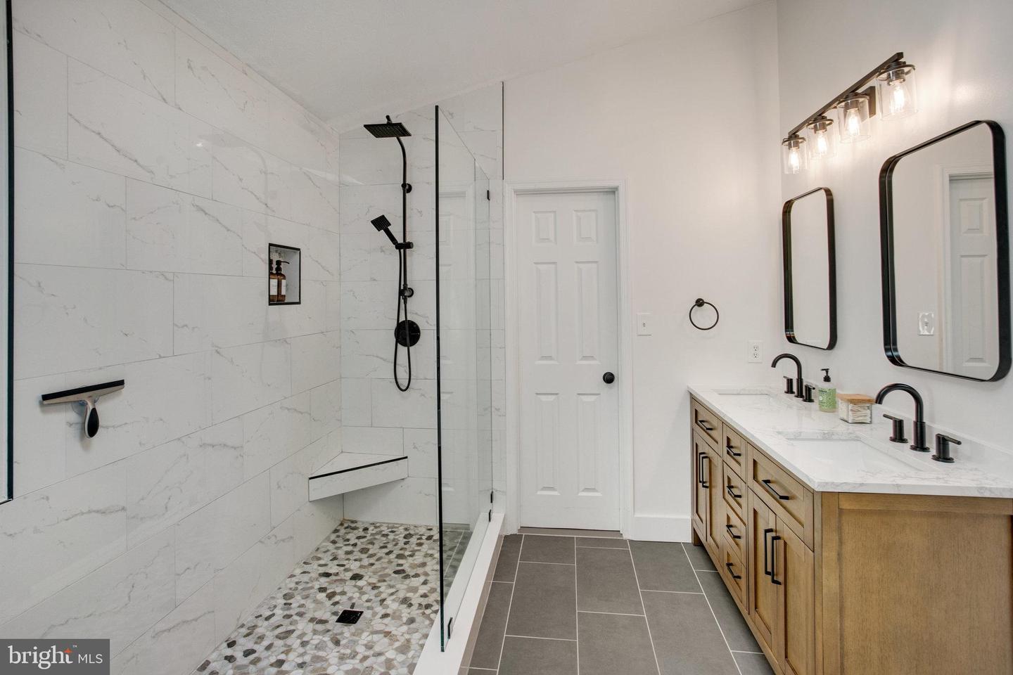 5171 SANDY STONE LN, BROAD RUN, Virginia 20137, 4 Bedrooms Bedrooms, 8 Rooms Rooms,3 BathroomsBathrooms,Residential,For sale,5171 SANDY STONE LN,VAFQ2017026 MLS # VAFQ2017026