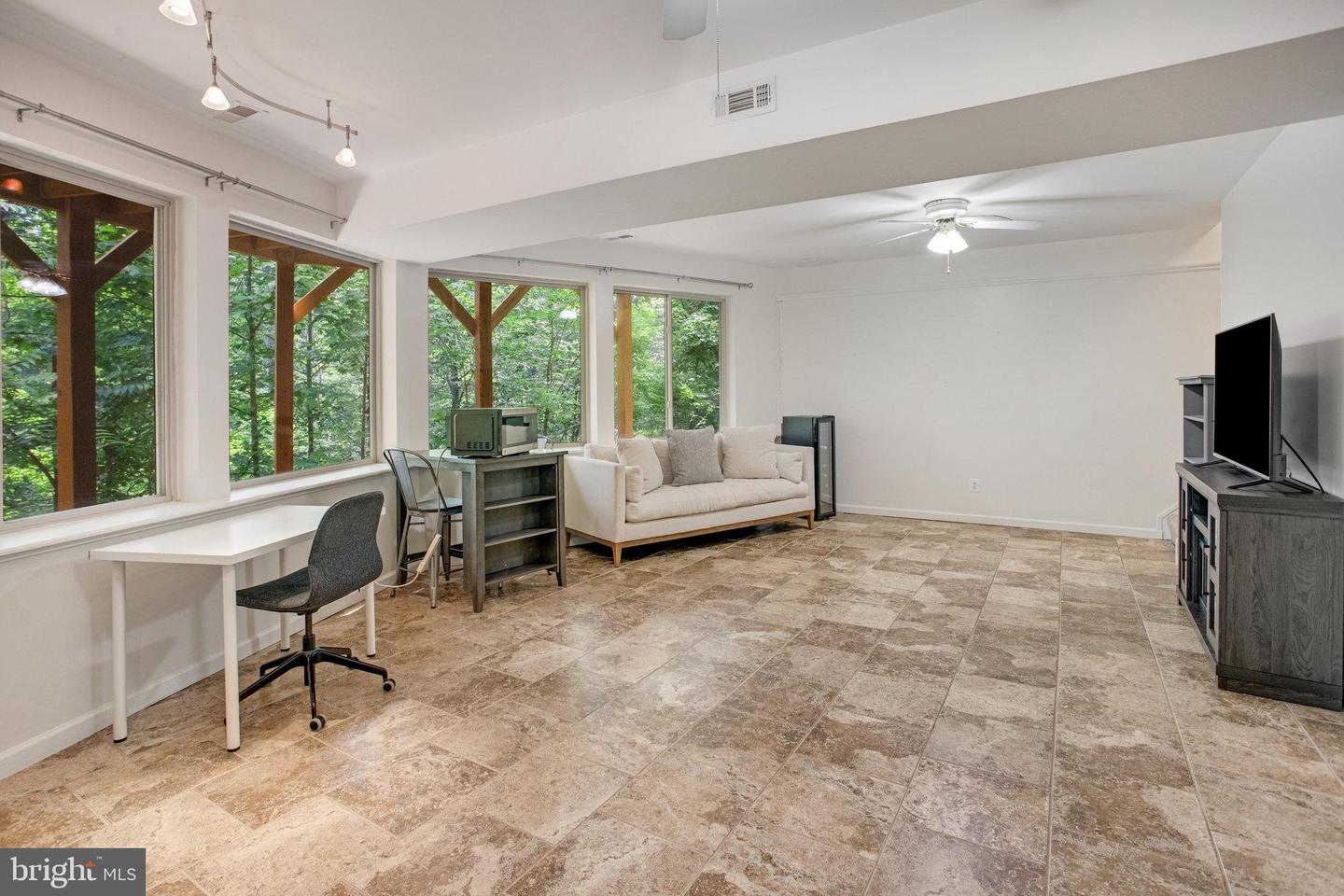 5171 SANDY STONE LN, BROAD RUN, Virginia 20137, 4 Bedrooms Bedrooms, 8 Rooms Rooms,3 BathroomsBathrooms,Residential,For sale,5171 SANDY STONE LN,VAFQ2017026 MLS # VAFQ2017026