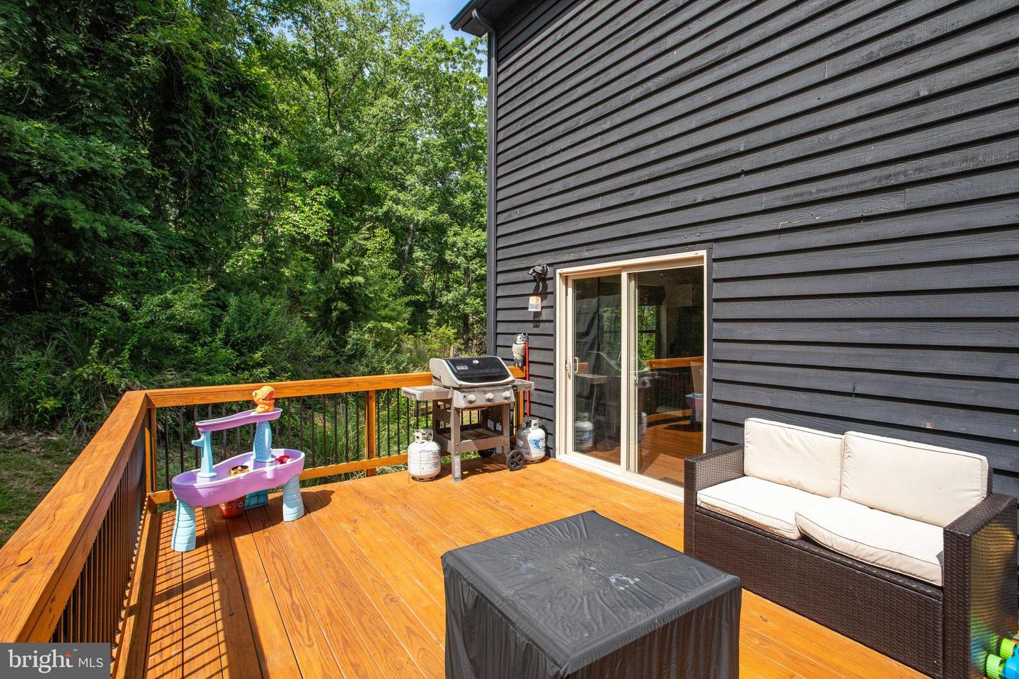 5171 SANDY STONE LN, BROAD RUN, Virginia 20137, 4 Bedrooms Bedrooms, 8 Rooms Rooms,3 BathroomsBathrooms,Residential,For sale,5171 SANDY STONE LN,VAFQ2017026 MLS # VAFQ2017026