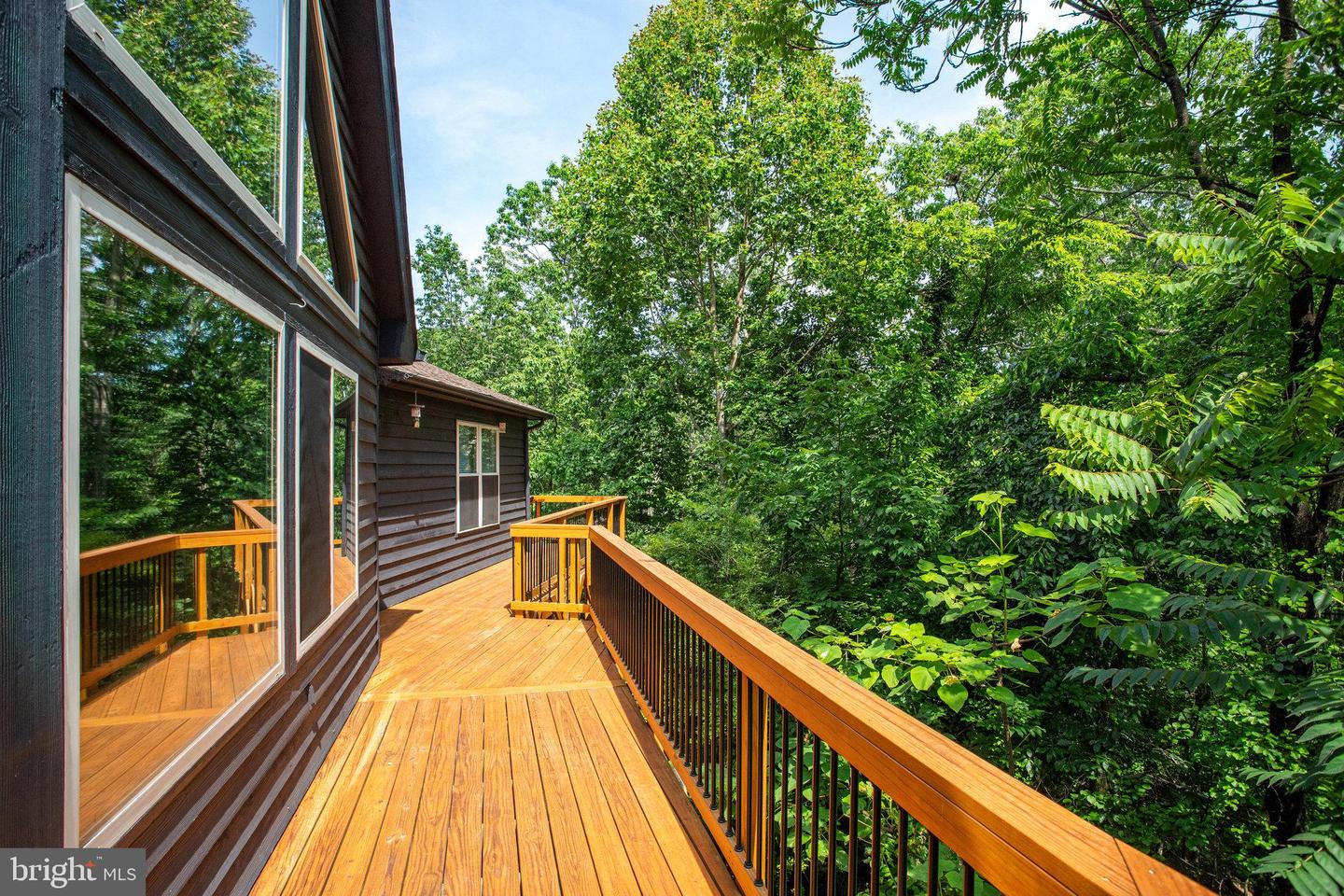 5171 SANDY STONE LN, BROAD RUN, Virginia 20137, 4 Bedrooms Bedrooms, 8 Rooms Rooms,3 BathroomsBathrooms,Residential,For sale,5171 SANDY STONE LN,VAFQ2017026 MLS # VAFQ2017026