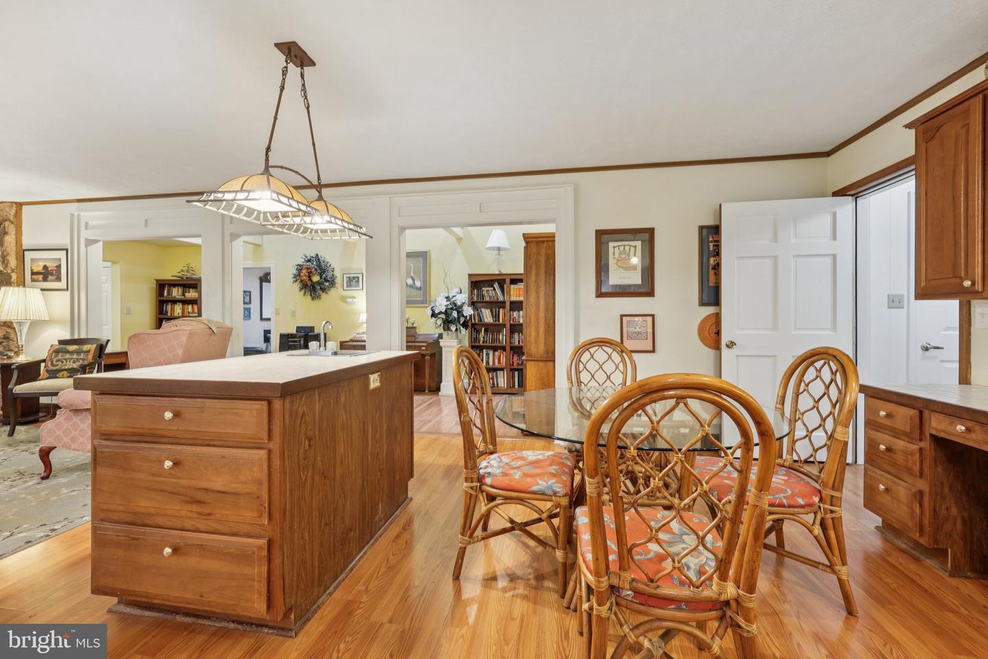 28 CLIFF RD, FRONT ROYAL, Virginia 22630, 3 Bedrooms Bedrooms, ,3 BathroomsBathrooms,Residential,For sale,28 CLIFF RD,VAWR2011432 MLS # VAWR2011432