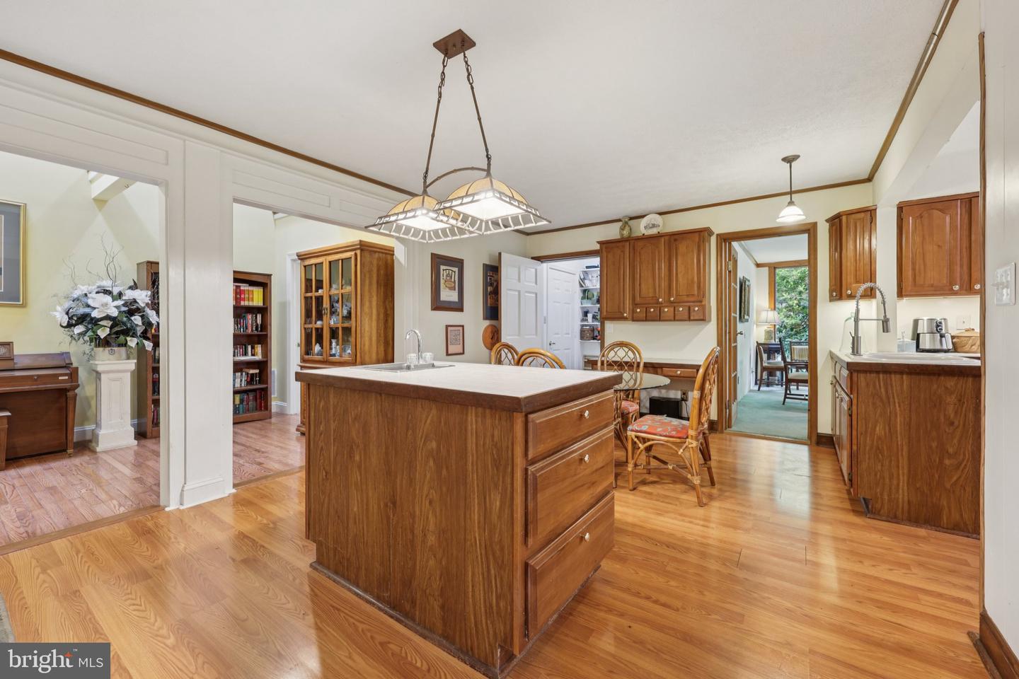 28 CLIFF RD, FRONT ROYAL, Virginia 22630, 3 Bedrooms Bedrooms, ,3 BathroomsBathrooms,Residential,For sale,28 CLIFF RD,VAWR2011432 MLS # VAWR2011432