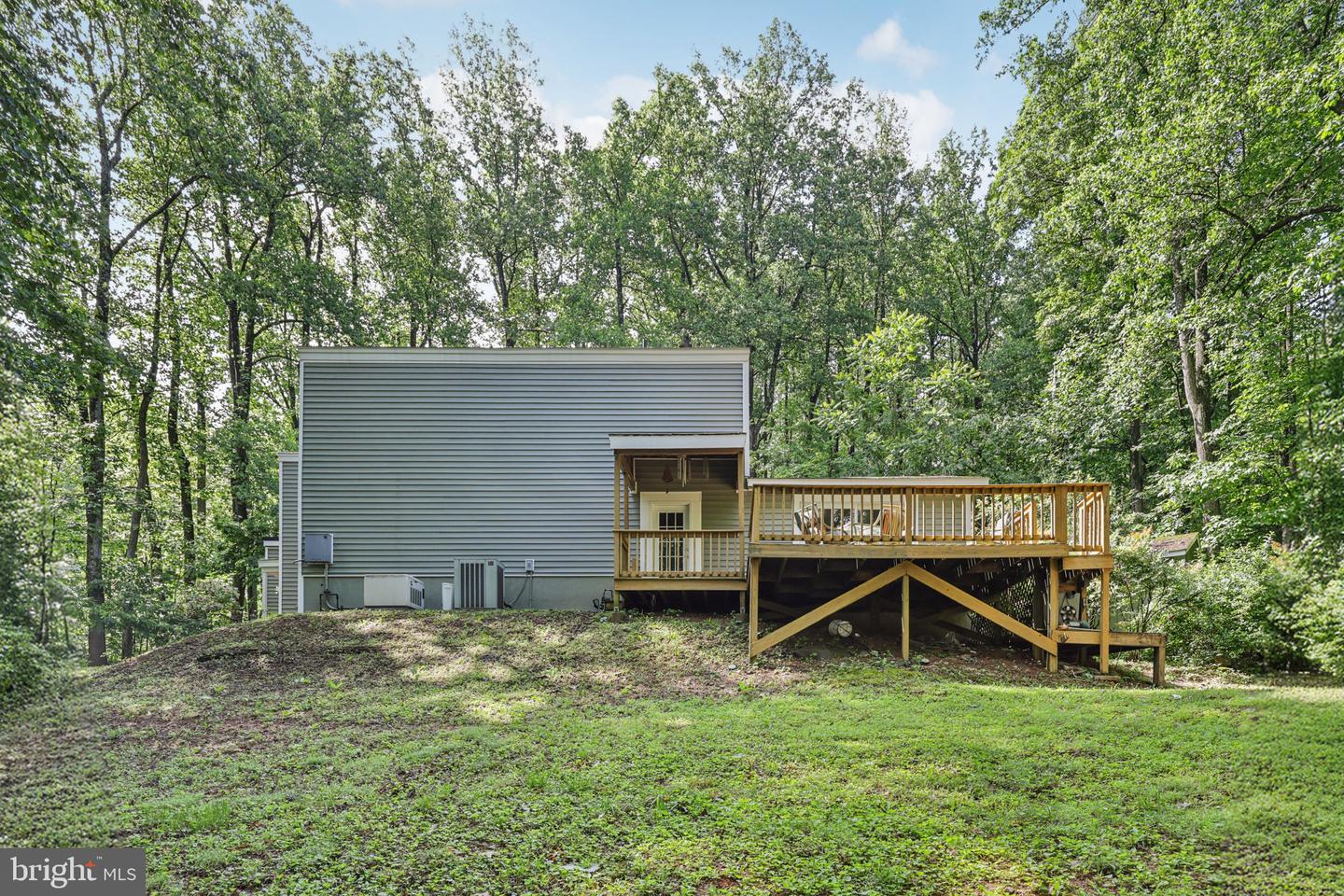 28 CLIFF RD, FRONT ROYAL, Virginia 22630, 3 Bedrooms Bedrooms, ,3 BathroomsBathrooms,Residential,For sale,28 CLIFF RD,VAWR2011432 MLS # VAWR2011432