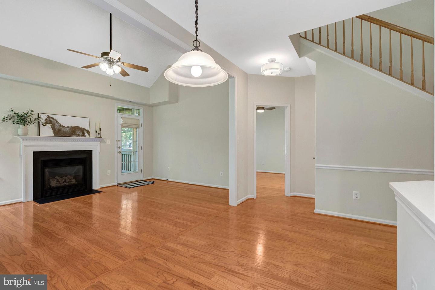 13717 CURRANT LOOP, GAINESVILLE, Virginia 20155, 3 Bedrooms Bedrooms, ,3 BathroomsBathrooms,Residential,For sale,13717 CURRANT LOOP,VAPW2096930 MLS # VAPW2096930