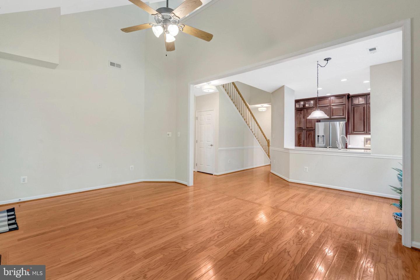 13717 CURRANT LOOP, GAINESVILLE, Virginia 20155, 3 Bedrooms Bedrooms, ,3 BathroomsBathrooms,Residential,For sale,13717 CURRANT LOOP,VAPW2096930 MLS # VAPW2096930