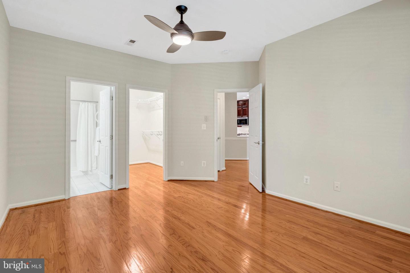 13717 CURRANT LOOP, GAINESVILLE, Virginia 20155, 3 Bedrooms Bedrooms, ,3 BathroomsBathrooms,Residential,For sale,13717 CURRANT LOOP,VAPW2096930 MLS # VAPW2096930