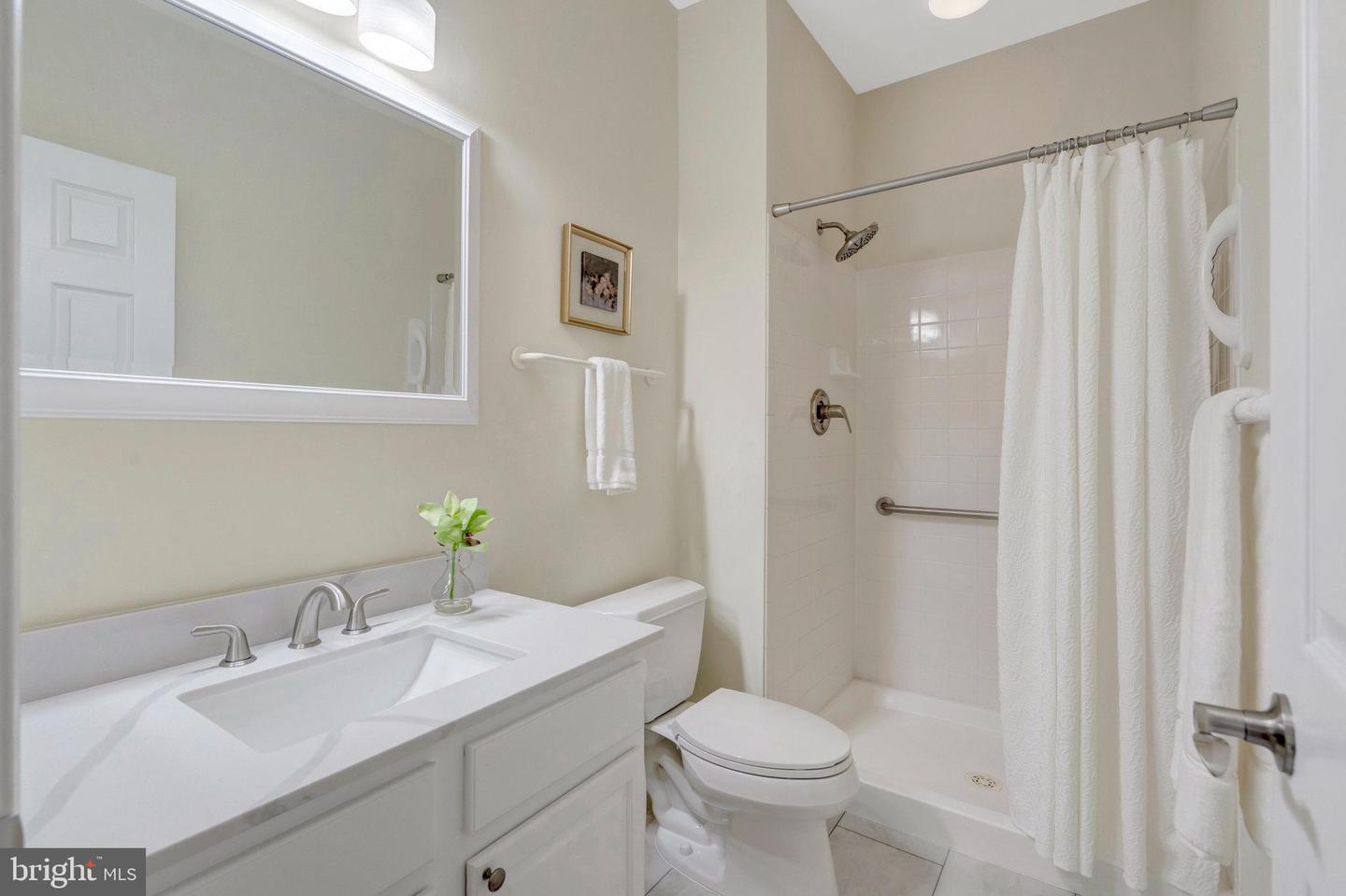 13717 CURRANT LOOP, GAINESVILLE, Virginia 20155, 3 Bedrooms Bedrooms, ,3 BathroomsBathrooms,Residential,For sale,13717 CURRANT LOOP,VAPW2096930 MLS # VAPW2096930