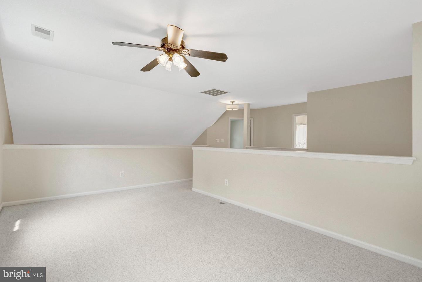 13717 CURRANT LOOP, GAINESVILLE, Virginia 20155, 3 Bedrooms Bedrooms, ,3 BathroomsBathrooms,Residential,For sale,13717 CURRANT LOOP,VAPW2096930 MLS # VAPW2096930