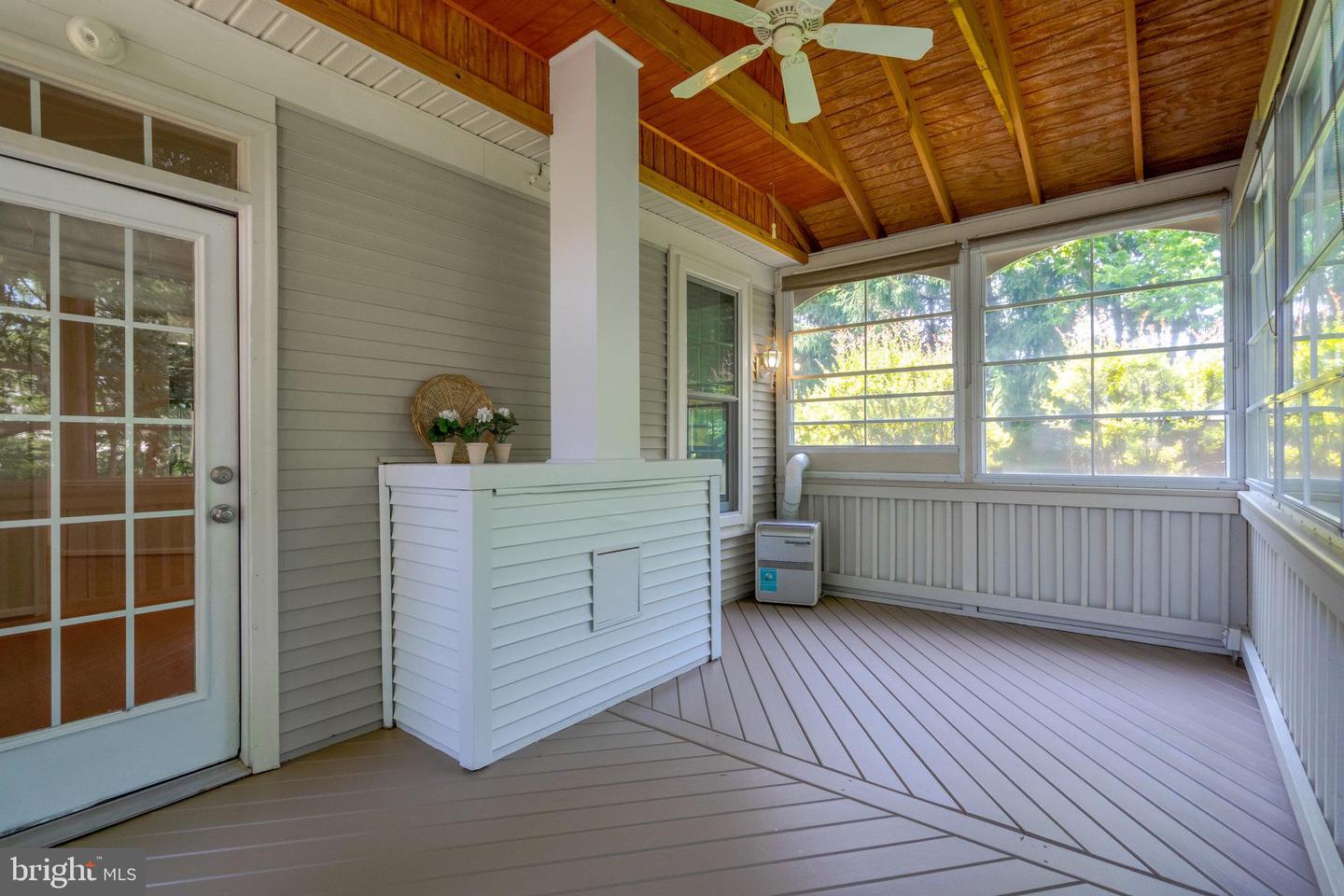 13717 CURRANT LOOP, GAINESVILLE, Virginia 20155, 3 Bedrooms Bedrooms, ,3 BathroomsBathrooms,Residential,For sale,13717 CURRANT LOOP,VAPW2096930 MLS # VAPW2096930