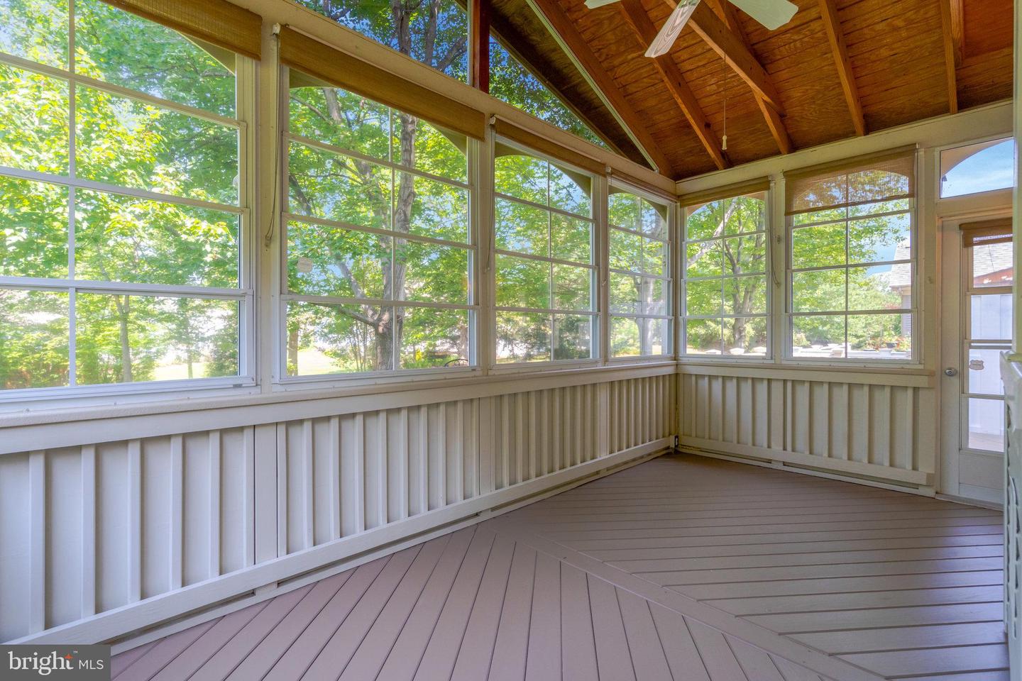 13717 CURRANT LOOP, GAINESVILLE, Virginia 20155, 3 Bedrooms Bedrooms, ,3 BathroomsBathrooms,Residential,For sale,13717 CURRANT LOOP,VAPW2096930 MLS # VAPW2096930
