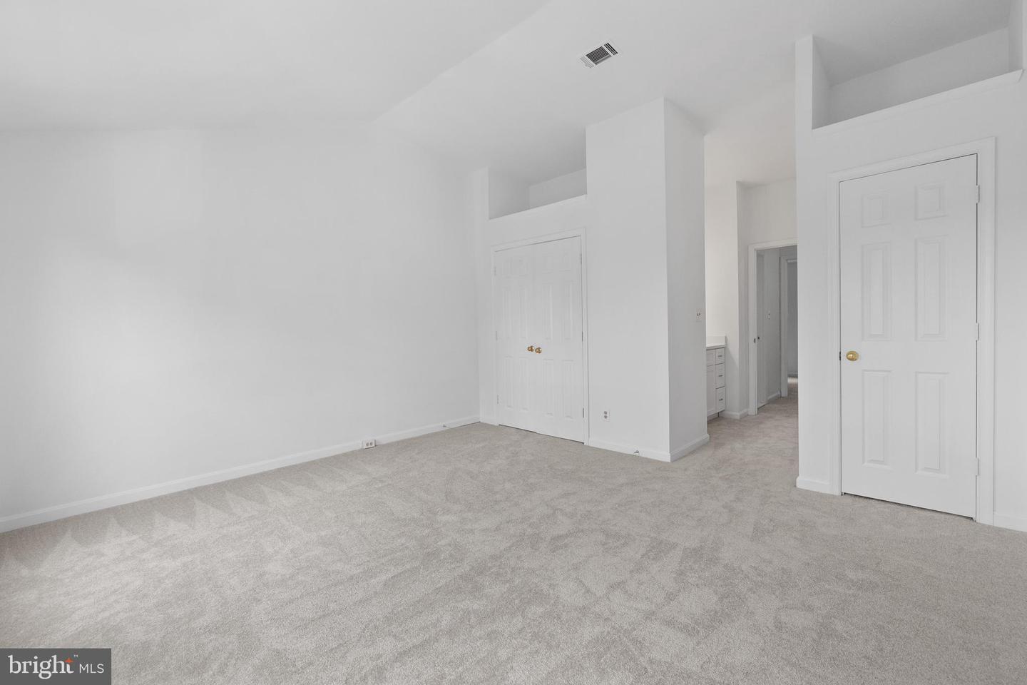 5840 WESCOTT HILLS WAY, ALEXANDRIA, Virginia 22315, 3 Bedrooms Bedrooms, ,2 BathroomsBathrooms,Residential,For sale,5840 WESCOTT HILLS WAY,VAFX2247210 MLS # VAFX2247210