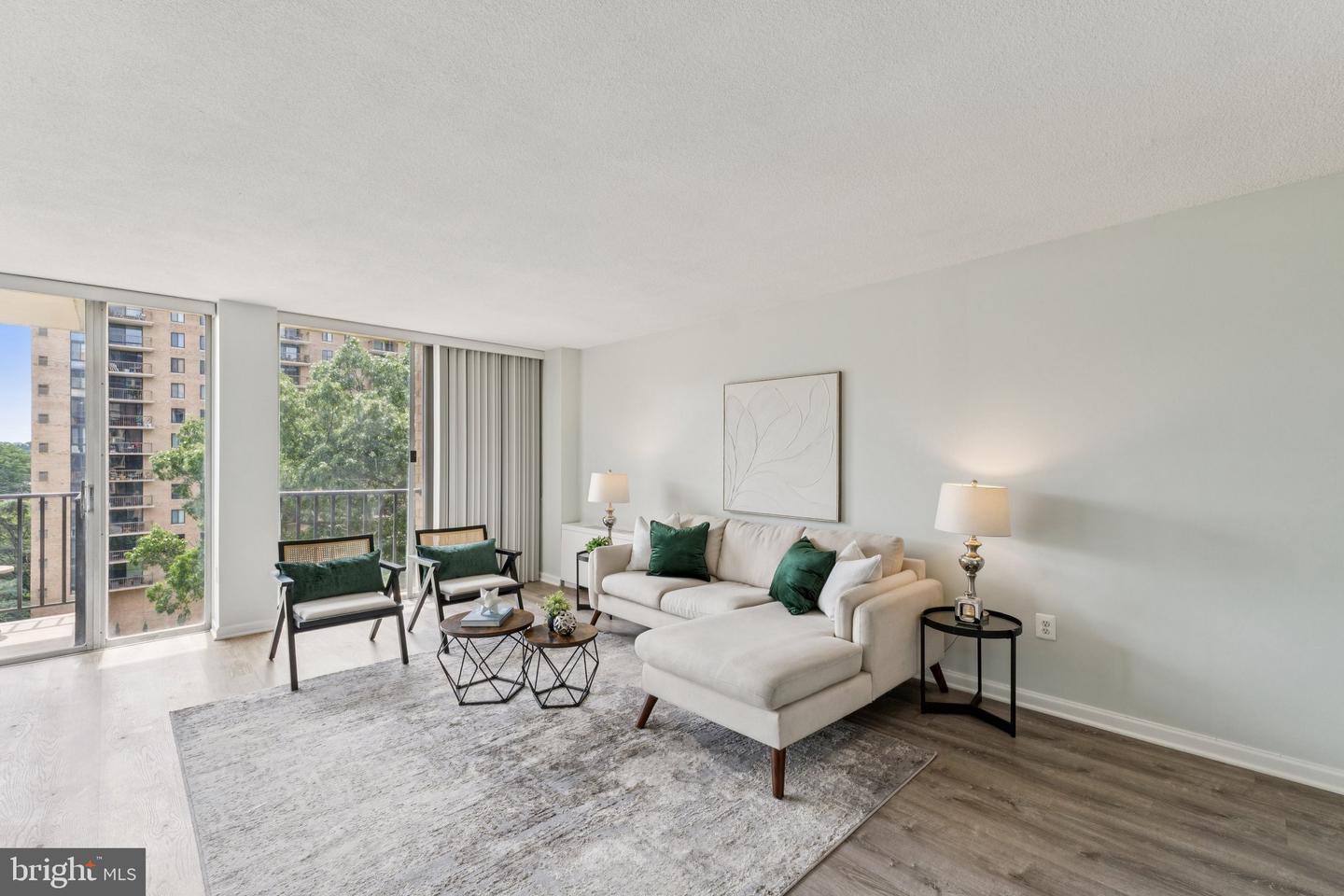4600 S FOUR MILE RUN DR #526, ARLINGTON, Virginia 22204, 1 Bedroom Bedrooms, ,1 BathroomBathrooms,Residential,For sale,4600 S FOUR MILE RUN DR #526,VAAR2059208 MLS # VAAR2059208