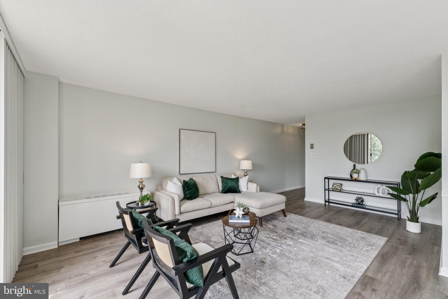 4600 S FOUR MILE RUN DR #526, ARLINGTON, Virginia 22204, 1 Bedroom Bedrooms, ,1 BathroomBathrooms,Residential,For sale,4600 S FOUR MILE RUN DR #526,VAAR2059208 MLS # VAAR2059208