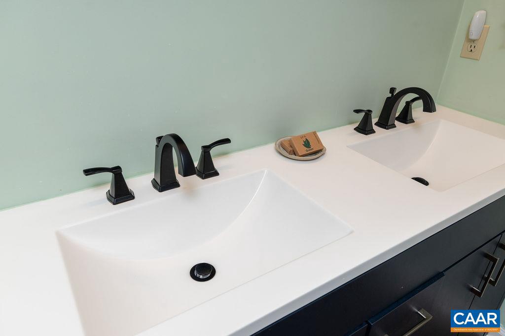1643 OVERLOOK CONDOS #1643, WINTERGREEN RESORT, Virginia 22967, 2 Bedrooms Bedrooms, ,2 BathroomsBathrooms,Residential,For sale,1643 OVERLOOK CONDOS #1643,665675 MLS # 665675