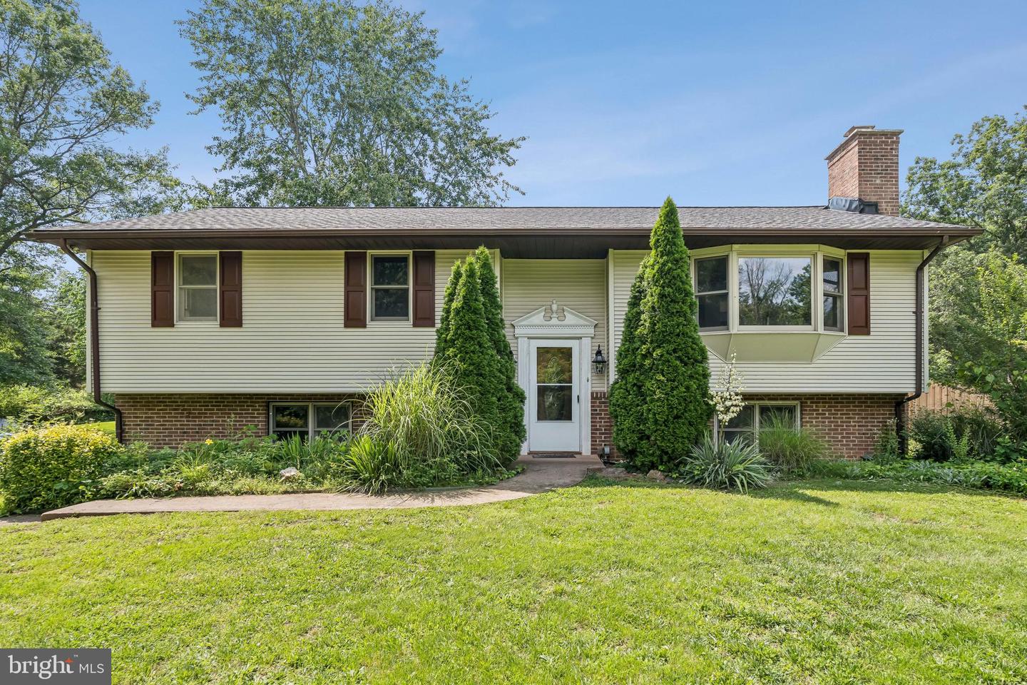 8030 KETTLE RUN CT, CATLETT, Virginia 20119, 4 Bedrooms Bedrooms, ,3 BathroomsBathrooms,Residential,For sale,8030 KETTLE RUN CT,VAFQ2017034 MLS # VAFQ2017034