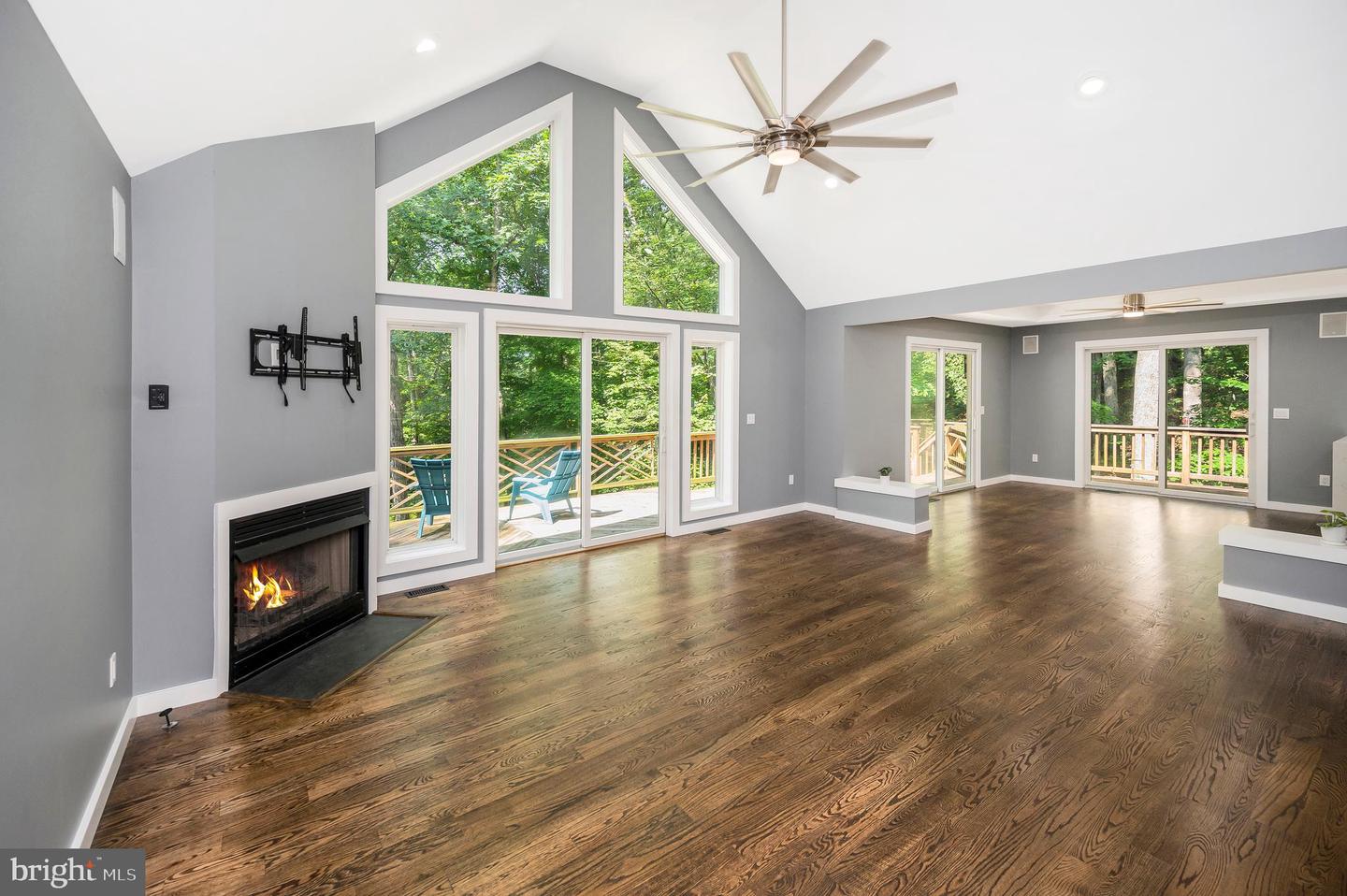 14906 LAUREL POINT LN, SPOTSYLVANIA, Virginia 22551, 4 Bedrooms Bedrooms, ,4 BathroomsBathrooms,Residential,For sale,14906 LAUREL POINT LN,VASP2033940 MLS # VASP2033940