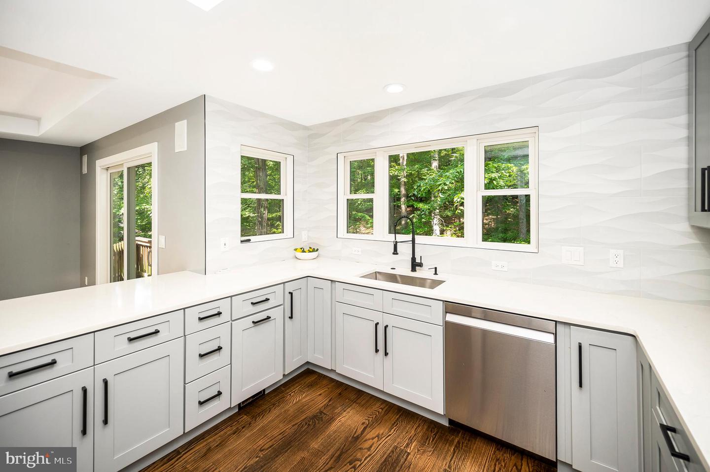 14906 LAUREL POINT LN, SPOTSYLVANIA, Virginia 22551, 4 Bedrooms Bedrooms, ,4 BathroomsBathrooms,Residential,For sale,14906 LAUREL POINT LN,VASP2033940 MLS # VASP2033940