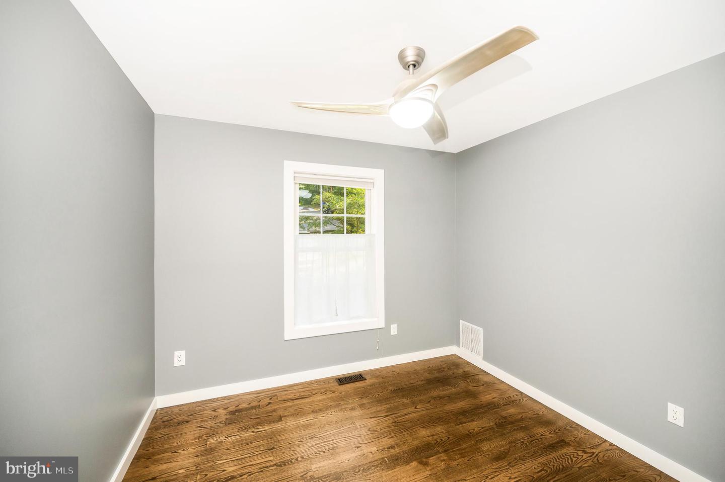 14906 LAUREL POINT LN, SPOTSYLVANIA, Virginia 22551, 4 Bedrooms Bedrooms, ,4 BathroomsBathrooms,Residential,For sale,14906 LAUREL POINT LN,VASP2033940 MLS # VASP2033940
