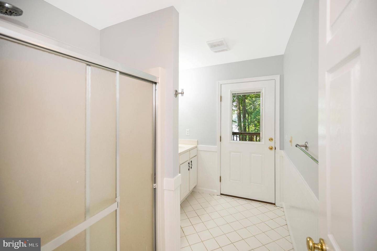 14906 LAUREL POINT LN, SPOTSYLVANIA, Virginia 22551, 4 Bedrooms Bedrooms, ,4 BathroomsBathrooms,Residential,For sale,14906 LAUREL POINT LN,VASP2033940 MLS # VASP2033940