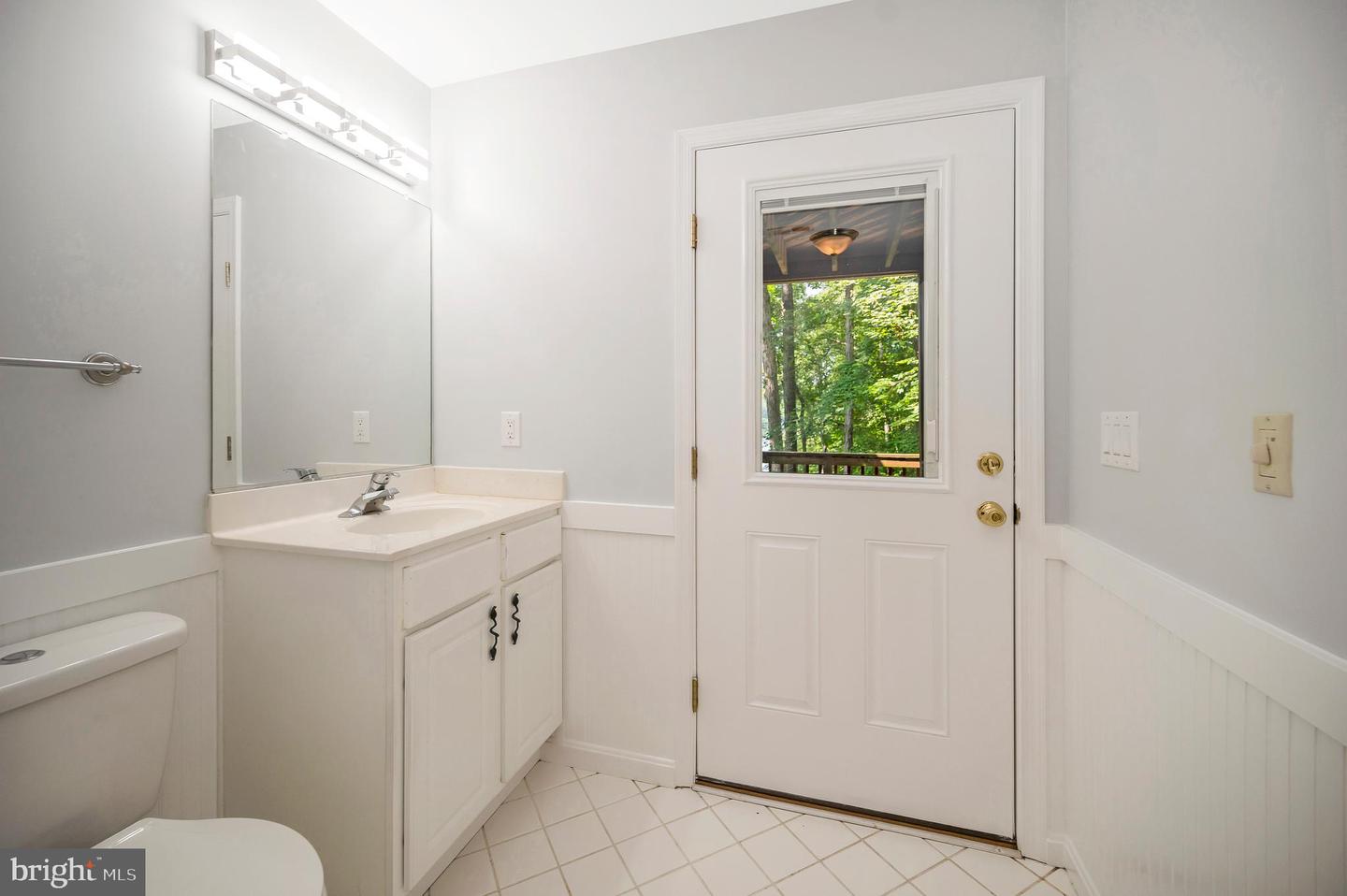 14906 LAUREL POINT LN, SPOTSYLVANIA, Virginia 22551, 4 Bedrooms Bedrooms, ,4 BathroomsBathrooms,Residential,For sale,14906 LAUREL POINT LN,VASP2033940 MLS # VASP2033940