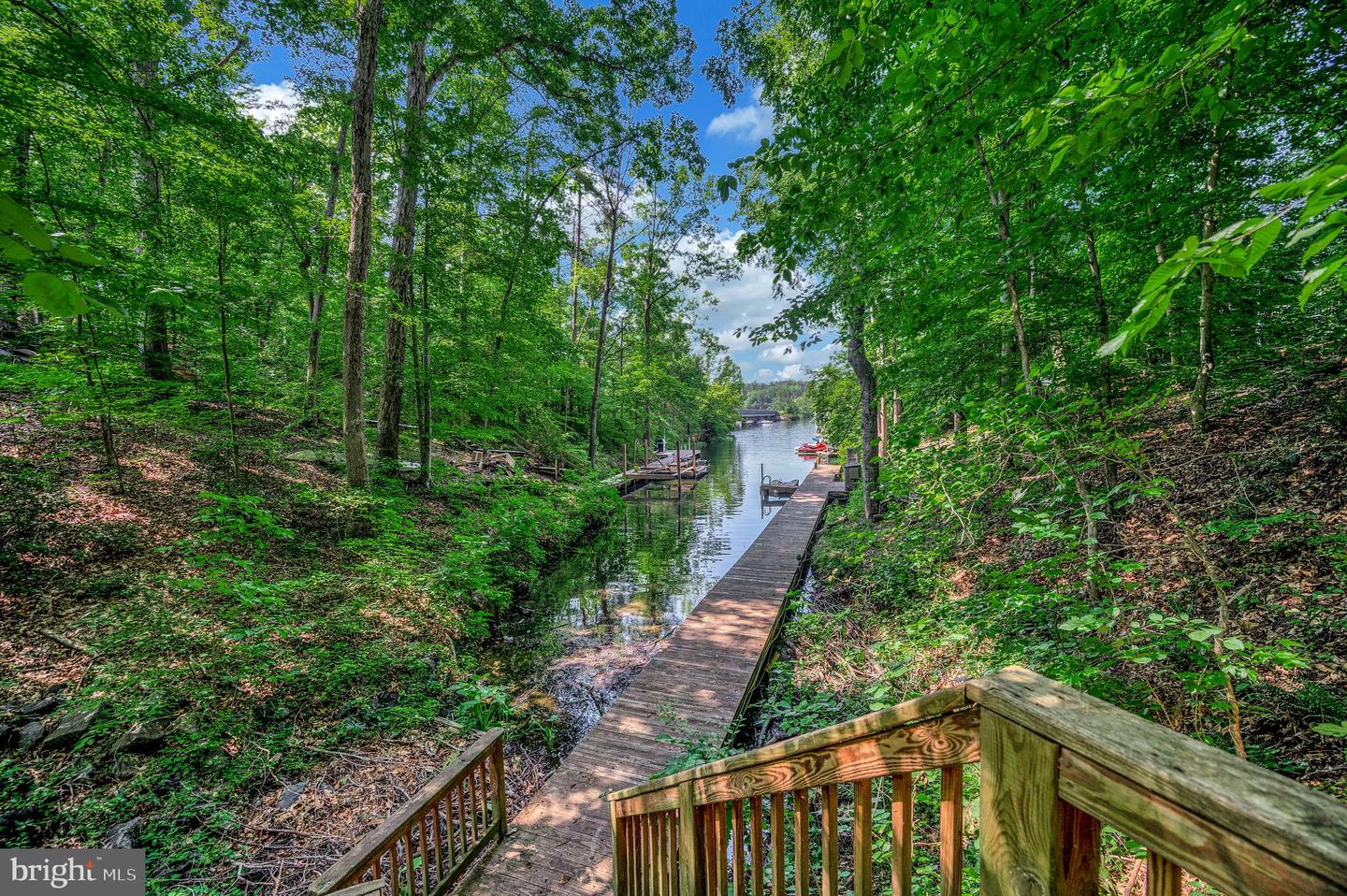 14906 LAUREL POINT LN, SPOTSYLVANIA, Virginia 22551, 4 Bedrooms Bedrooms, ,4 BathroomsBathrooms,Residential,For sale,14906 LAUREL POINT LN,VASP2033940 MLS # VASP2033940