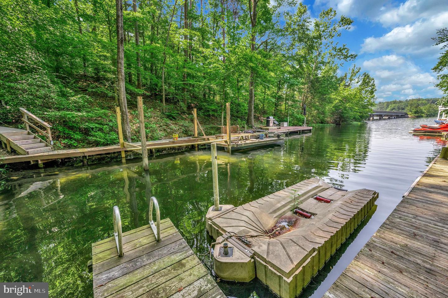 14906 LAUREL POINT LN, SPOTSYLVANIA, Virginia 22551, 4 Bedrooms Bedrooms, ,4 BathroomsBathrooms,Residential,For sale,14906 LAUREL POINT LN,VASP2033940 MLS # VASP2033940