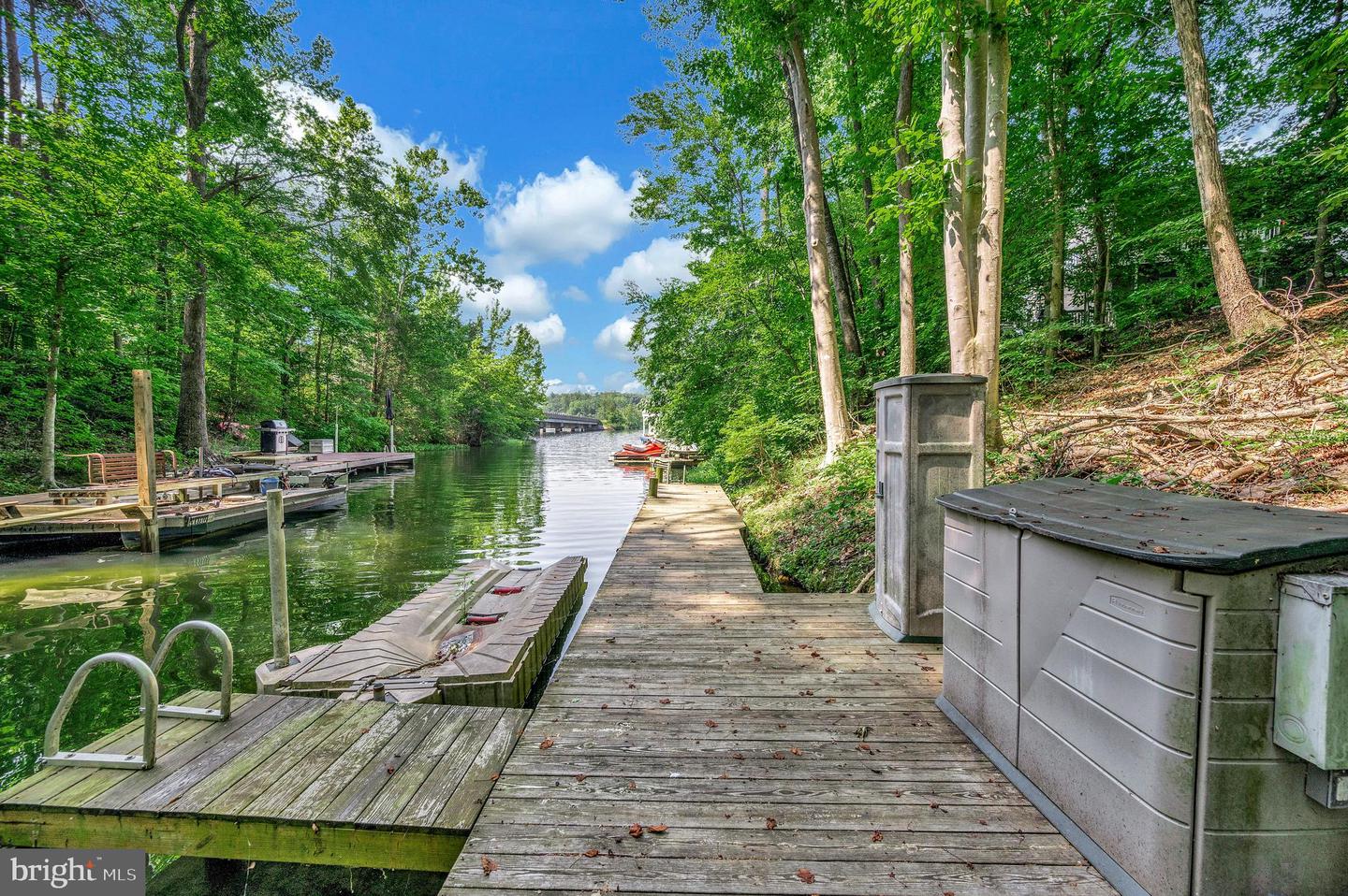 14906 LAUREL POINT LN, SPOTSYLVANIA, Virginia 22551, 4 Bedrooms Bedrooms, ,4 BathroomsBathrooms,Residential,For sale,14906 LAUREL POINT LN,VASP2033940 MLS # VASP2033940