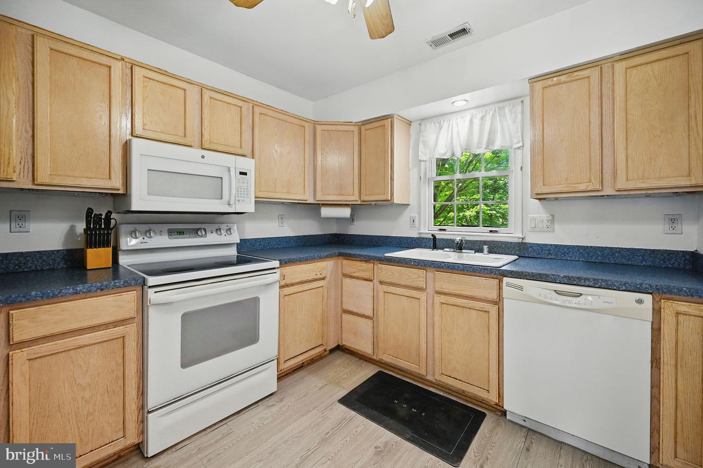 403 S 11TH ST, PURCELLVILLE, Virginia 20132, 3 Bedrooms Bedrooms, ,1 BathroomBathrooms,Residential,For sale,403 S 11TH ST,VALO2099510 MLS # VALO2099510