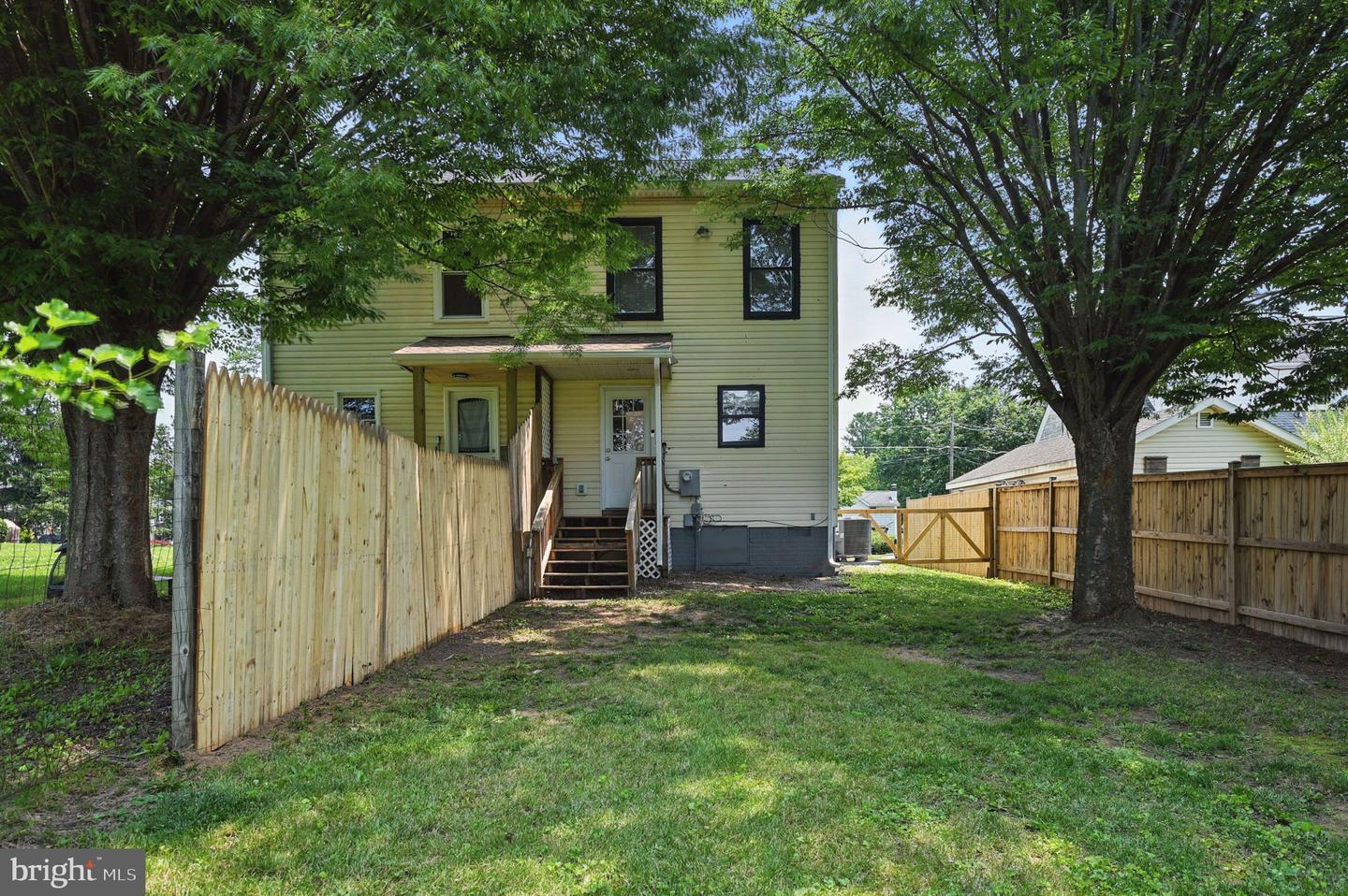 403 S 11TH ST, PURCELLVILLE, Virginia 20132, 3 Bedrooms Bedrooms, ,1 BathroomBathrooms,Residential,For sale,403 S 11TH ST,VALO2099510 MLS # VALO2099510