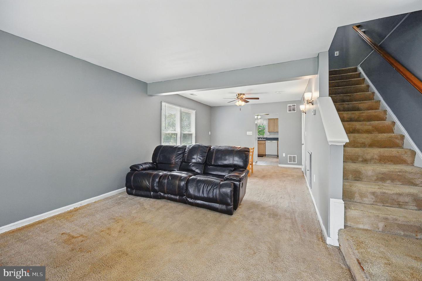403 S 11TH ST, PURCELLVILLE, Virginia 20132, 3 Bedrooms Bedrooms, ,1 BathroomBathrooms,Residential,For sale,403 S 11TH ST,VALO2099510 MLS # VALO2099510