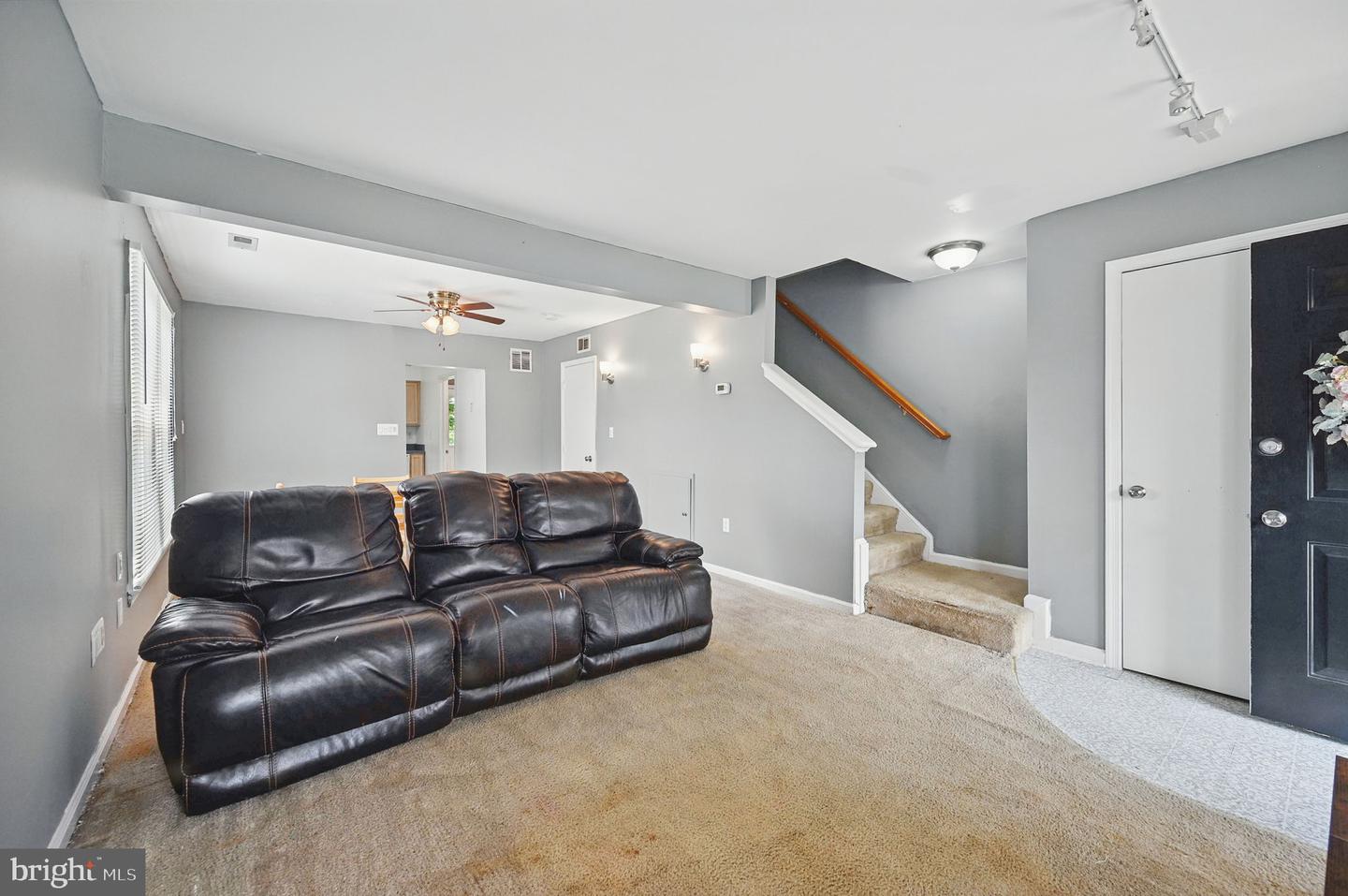 403 S 11TH ST, PURCELLVILLE, Virginia 20132, 3 Bedrooms Bedrooms, ,1 BathroomBathrooms,Residential,For sale,403 S 11TH ST,VALO2099510 MLS # VALO2099510