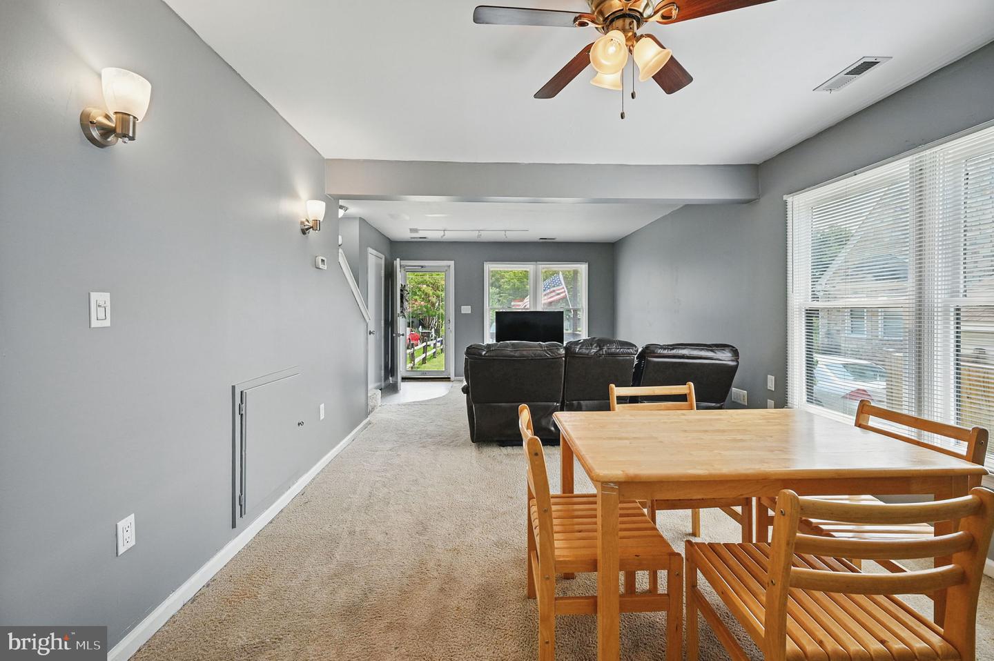 403 S 11TH ST, PURCELLVILLE, Virginia 20132, 3 Bedrooms Bedrooms, ,1 BathroomBathrooms,Residential,For sale,403 S 11TH ST,VALO2099510 MLS # VALO2099510