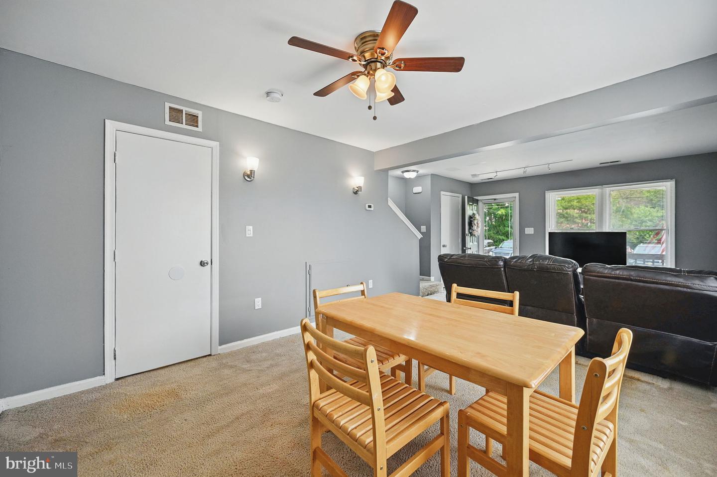 403 S 11TH ST, PURCELLVILLE, Virginia 20132, 3 Bedrooms Bedrooms, ,1 BathroomBathrooms,Residential,For sale,403 S 11TH ST,VALO2099510 MLS # VALO2099510