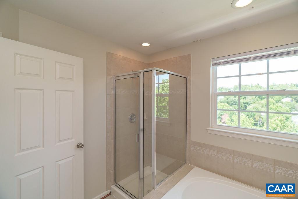 1966 ASHEVILLE DR, CHARLOTTESVILLE, Virginia 22911, 3 Bedrooms Bedrooms, ,2 BathroomsBathrooms,Residential,For sale,1966 ASHEVILLE DR,665700 MLS # 665700