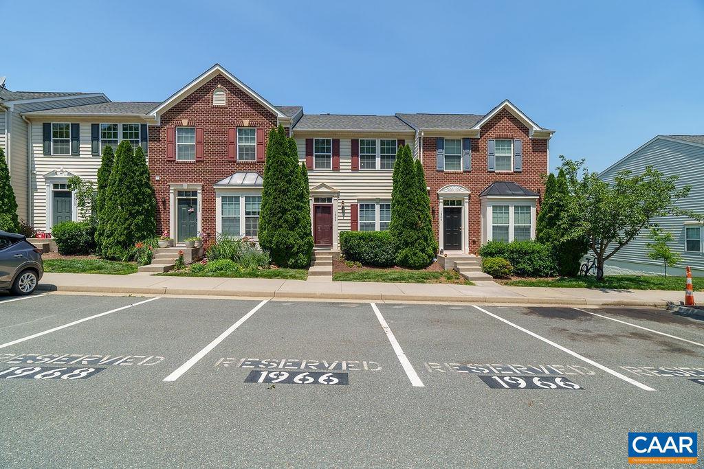 1966 ASHEVILLE DR, CHARLOTTESVILLE, Virginia 22911, 3 Bedrooms Bedrooms, ,2 BathroomsBathrooms,Residential,For sale,1966 ASHEVILLE DR,665700 MLS # 665700